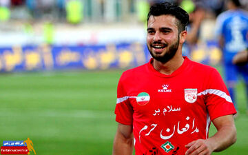 شرط شاه ماهی نقل و انتقالات  برای ماندن در پرسپولیس