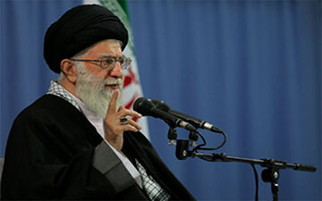 رهبر انقلاب: نسل امروز و تهرانی امروز ببیند که ترور یعنی چه؟ + فیلم