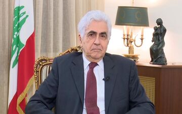 ناصیف حتی : لبنان در حال تبدیل به کشوری "شکست خورده" است
