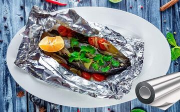 چه غذاهایی نباید با فویل در تماس باشند؟