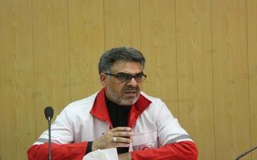 نجاتگران هلال احمر طارم دختر پنج ساله را نجات دادند