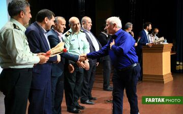  تجلیل از آزادگان سرافزاز هشت سال دفاع مقدس ناجا به روایت تصویر 