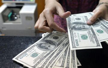  قیمت خرید دلار در بانک‌ها امروز ۹۸/۰۳/۰۹
