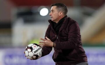 ورود بدون قرارداد رسمی؛ اوسمار با پرسپولیس به تبریز می رود