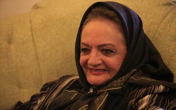  انتقاد فرزندِ بازیگر زن مشهور از یک بی‌اخلاقی