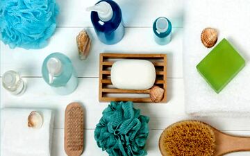 ۶ نکته‌ای که باید قبل از خرید ژل بهداشتی بانوان بدانید!