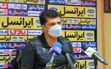 
حسینی: بازیکنان ما باید بدانند که در همه بازی‌ها با حداکثر قدرت کار کنند