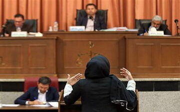 با او به اتاق خواب رفتیم که ناگهان مهدی وارد خانه شد و…