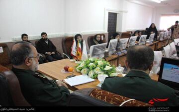 گفتمان انقلاب اسلامی زمینه ساز امنیت پایدار و تحقق اقتصادمقاومتی/ تصویری