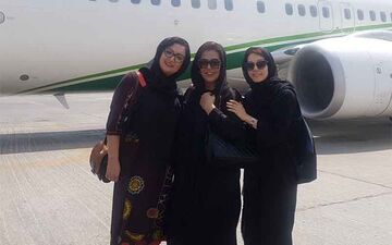 تیپ خانم های بازیگر روی باند فرودگاه! +‌ عکس