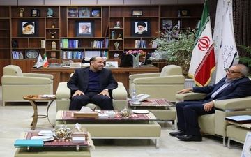 استاندار خراسان شمالی:
احترام به والدین بخشنامه پذیر و دستوری نیست