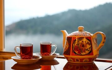 چای خوش رنگ، خوش طعم و بدون اینکه سیاه بشه می خوای،  این روش که میگم دم کن