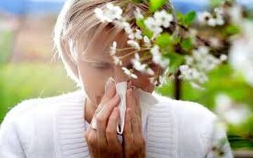 آلرژی بهاری دقیقاً چیست؟