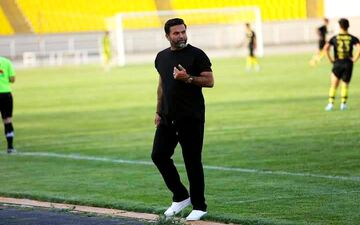 خودزنی به سبک مشهدی‌ها؛ آسمان آبی با جدایی اسطوره استقلال؛ قرمز و طوفانی شد