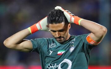 حسینی: در دربی خجالت کشیدم؛ هواداران ناراحت هستند/در استقلال تنها ماندم؛ از من سوءاستفاده شد
