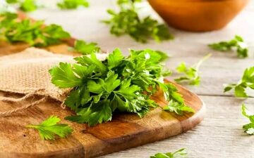 هشدار/ این سبزی را قبل از عمل جراحی نخورید!