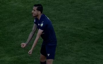 گل اول گل گهر به ملوان + ویدئو