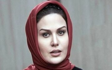 پوشش غیر معمول خانم بازیگر در ایتالیا+عکس