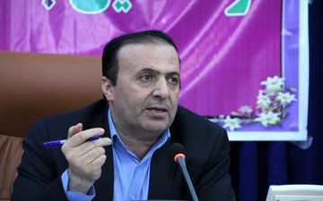 بخشداران شهامت دفاع از دولت را داشته باشند