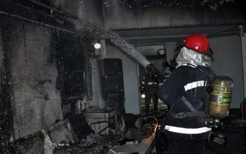 آتش‌سوزی در کارخانه مواد غذایی در اتوبان کرج ـ قزوین / ۲۴ نفر مصدوم شدند
