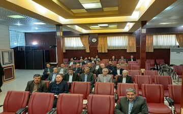اجلاس ماهیانه اتاق اصناف کرمانشاه با اتحادیه های صنفی به روایت تصویر