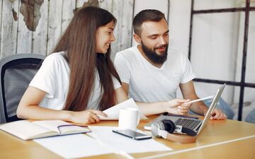 تفاوت میزان وابسته و مستقل بودن بین متولدین ماههای مختلف|وابسته ترین آدمها متولد کدام ماه هستند؟!
