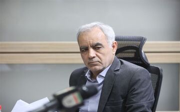 حاشیه دربی 106| ممانعت از ورود بهاروند و مربیان تیم ملی به ورزشگاه/ ادامه سنگ‌پرانی هواداران