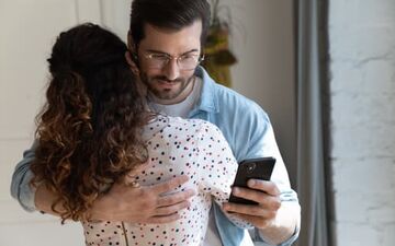 ۷ دلیل که پای خیانت را به زندگی مشترک باز می کند