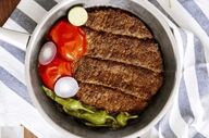 ترفند طلایی؛ کباب تابه‌ای دیگر نمی‌چسبد!