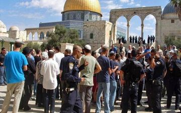 
تعرض ۱۷۲۹ شهرک‌نشین صهیونیست به مسجد الاقصی
