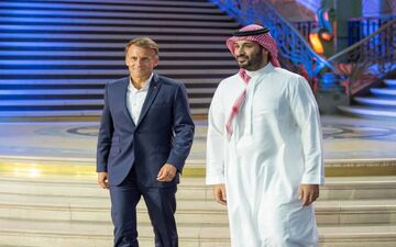 اروپا در هفته اخیر: سفر بن سلمان به پاریس و دیدار با مقام واتیکان