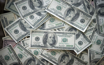 پیش‌بینی قیمت دلار برای فردا ۲۵مهر