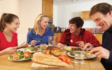 مراقبت از دستگاه گوارش با غذا خوردن