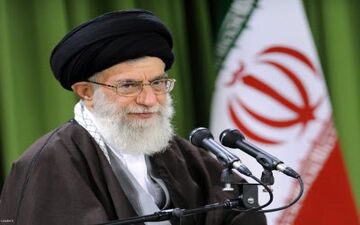 رهبرانقلاب: امام خمینی(ره) از اول گفته بود این راه سختی است+فیلم