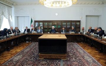 انتقاد نمی‌تواند دستوری باشد/آمریکا در زمینه برجام شکست خورده تاریخ است