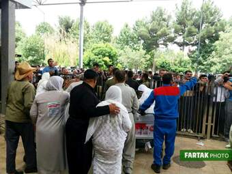 بازگشت حجاج از سرزمین وحی در فرودگاه کرمانشاه 