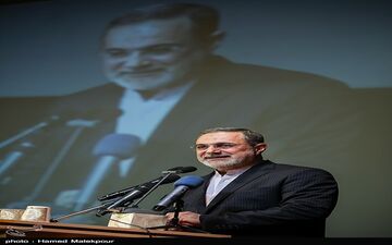  انتظار به حق خانواده ها درباره کیفیت مدارس دولتی/ محتوای آموزشی مدارس باید تغییر کند