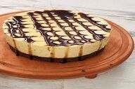 طرز تهیه کیک کرمدار با سس نسکافه ای!