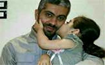 آخرین بوسه‌های شهید مدافع حرم بر صورت دختر سه ساله‌اش