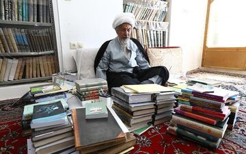 آیت الله مومن دار فانی را وداع گفت