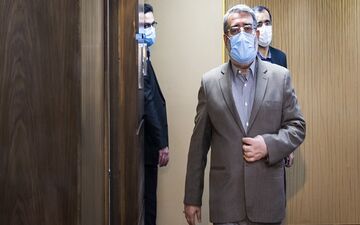 غیبت وزیر کشور در کمیسیون اجتماعی مجلس و ارجاع سؤالات نمایندگان به صحن