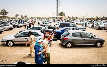 خودرو در بازار ۳۰۰ تا ۶۰۰ هزار تومان گران شد