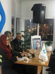 گزارش تصویری مهدی بیات از حاشیه و متن مراسم بزرگداشت احمد بورقانی در انجمن صنفی روزنامه‌نگاران استان تهران