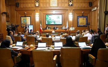  مسجدجامعی یا هاشمی؛ صندلی ریاست شورای شهر تهران به چه کسی می‌رسد؟