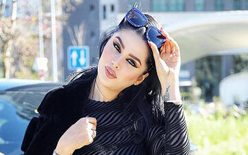 دنیا جهانبخت به سیم آخر زد / عکس در کنار استخر بی حیایی او را به اوج خود رساند