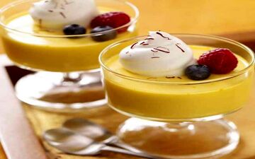 طرز تهیه دسر زعفران و گلاب بسیار خوشمزه با طعم عالی
