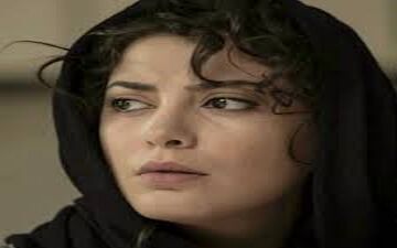  مروارید کاشیان به همراه دوستانش در پشت صحنه یک فیلم