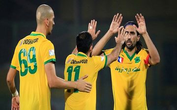 کرار خواهان ترک نفت آبادان شد