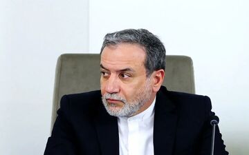 عراقچی: ایران مانع تردد در تنگه هرمز نشده