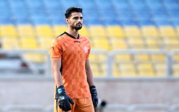 دروازه‌بان پرسپولیس قرارداد جدید امضا کرد